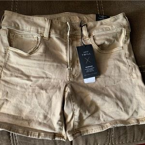 American Eagle MIDI low rise super stretch shorts size 6. New with tags